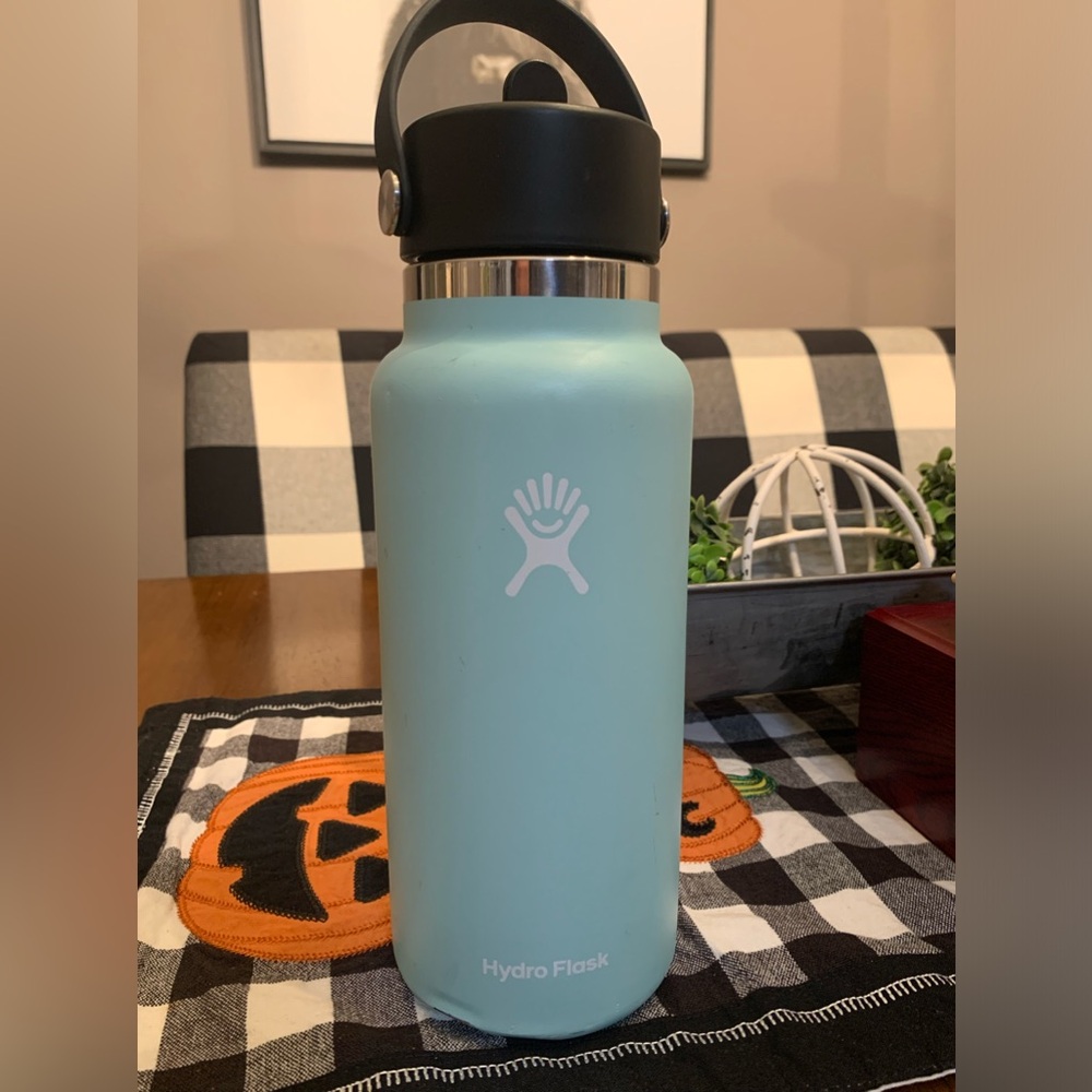 Hydro flask 32 0Z